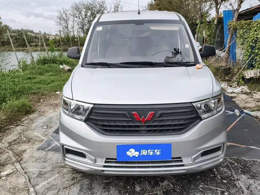 Wuling Hongguang V — миниатюра 2