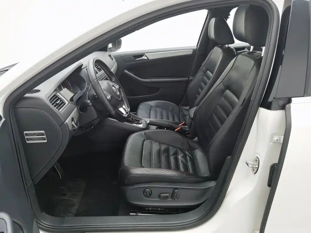 Volkswagen Sagitar — миниатюра 10