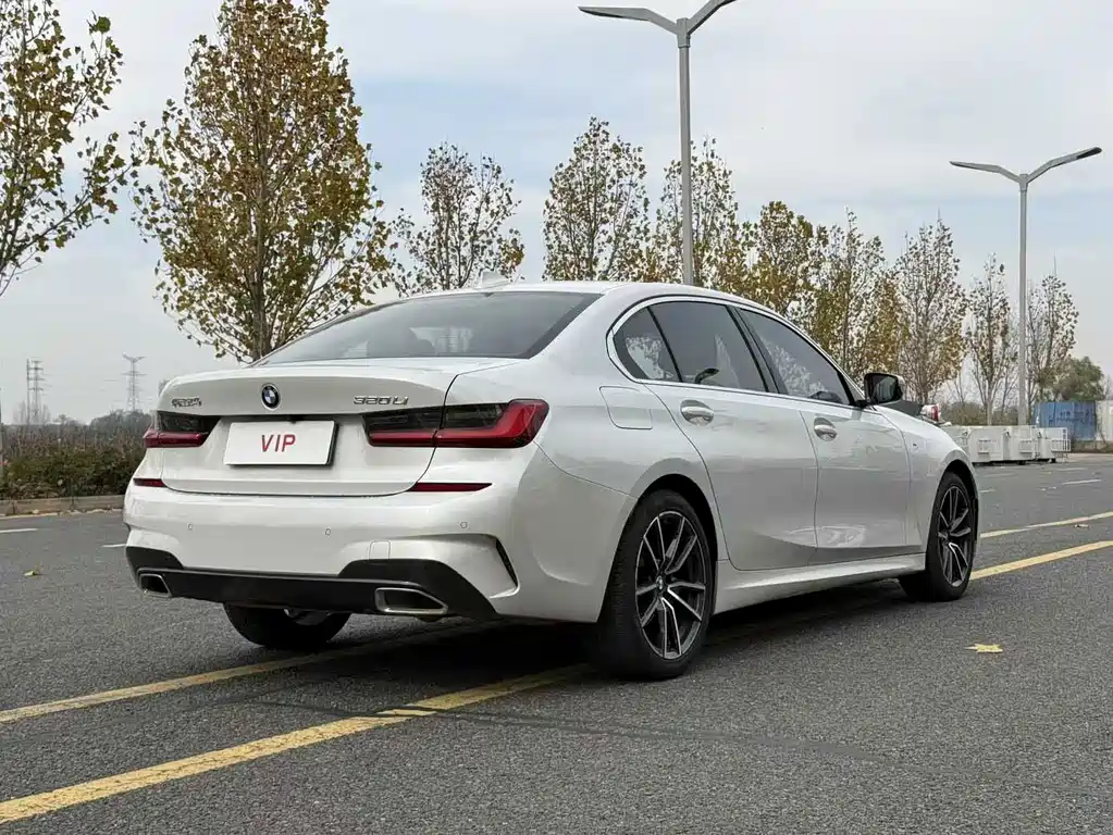 BMW 3 Series — миниатюра 8