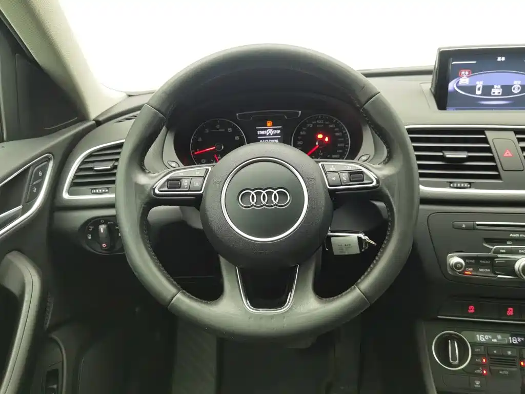 Audi Q3 — миниатюра 11