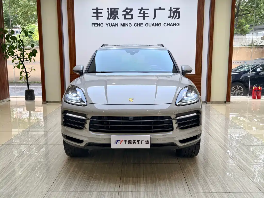 PORSCHE CAYENNE