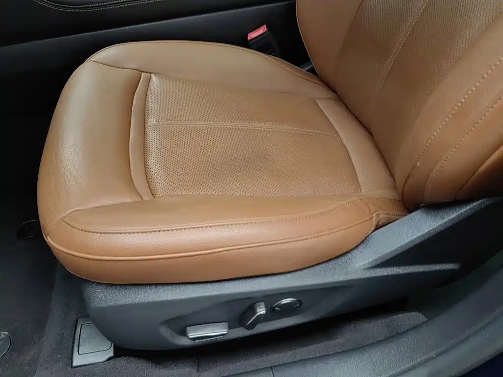 Ford Taurus — миниатюра 20