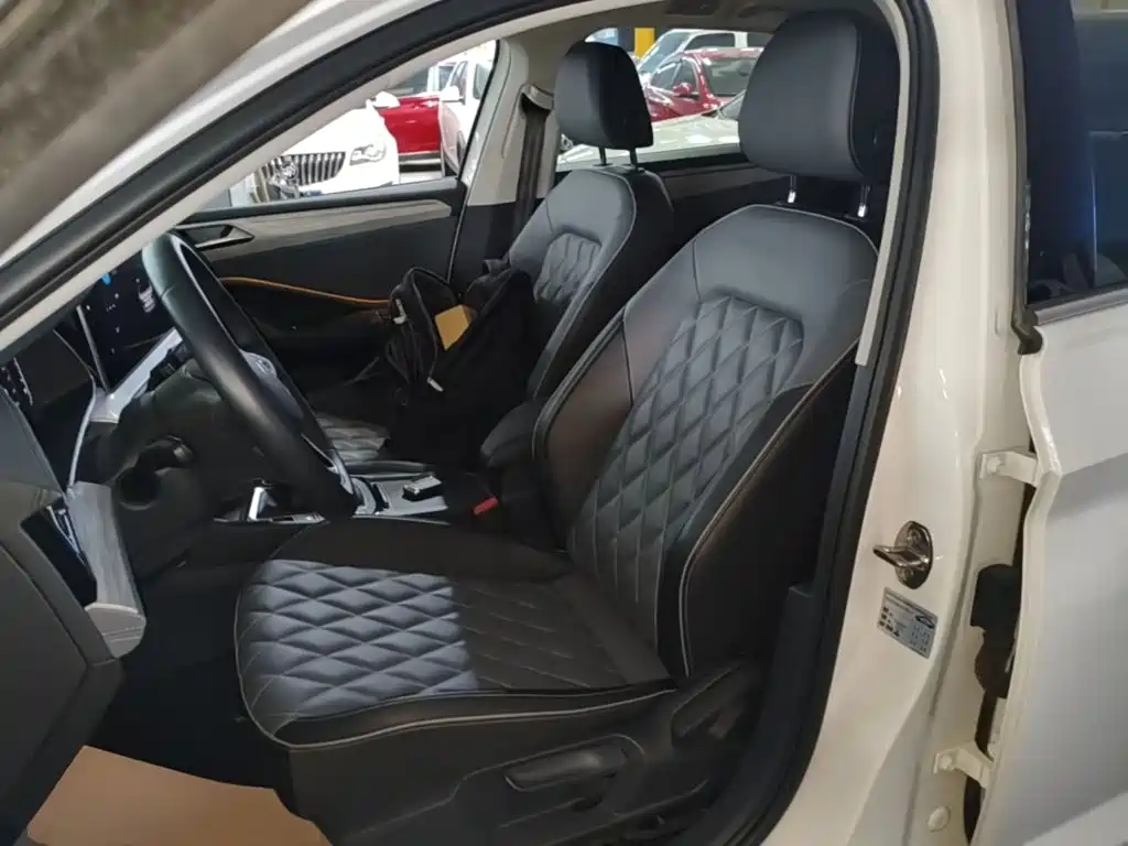 Volkswagen Sagitar — миниатюра 15