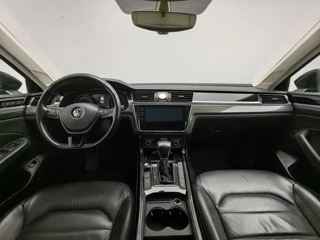 Volkswagen Phideon — миниатюра 5