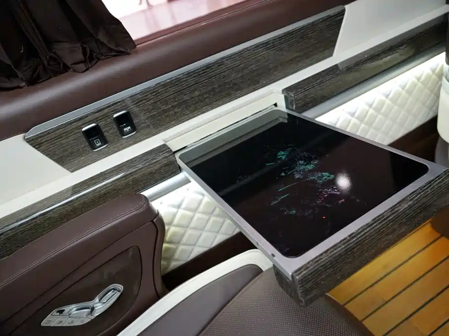 Volkswagen Caravelle — миниатюра 15