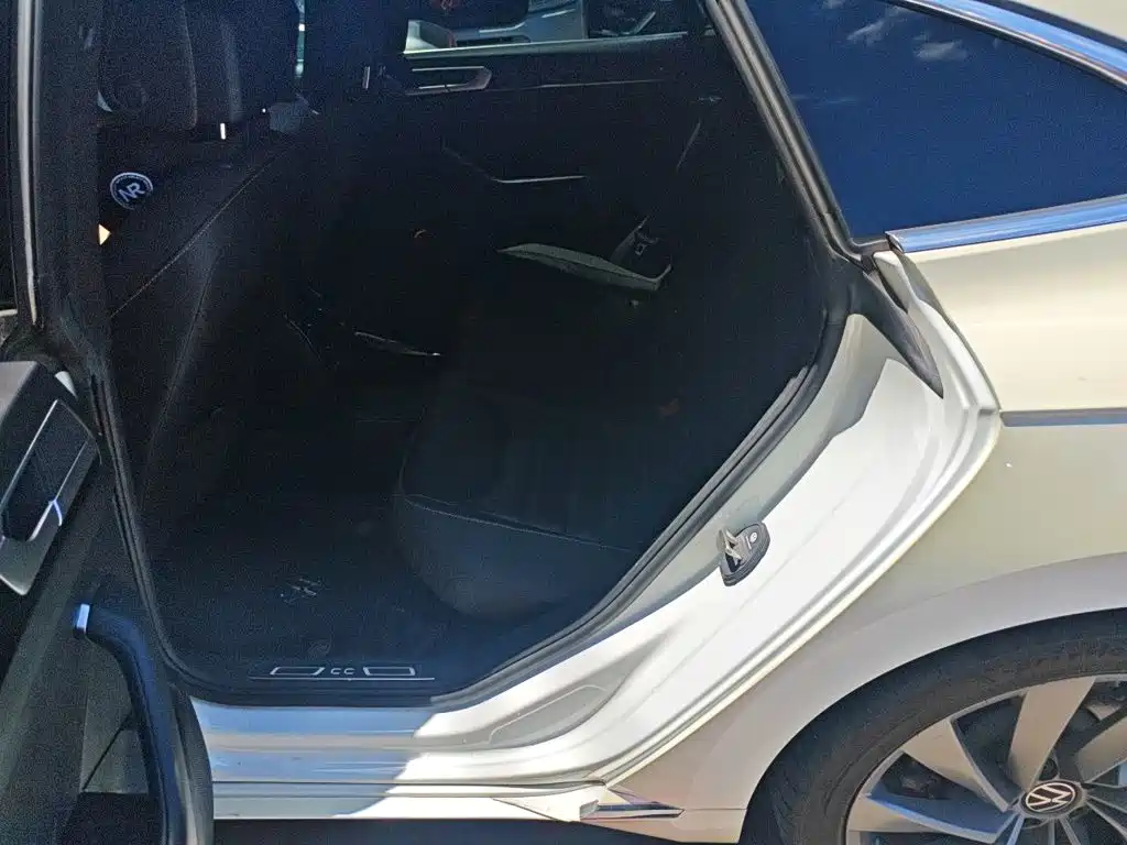 Volkswagen CC — миниатюра 15