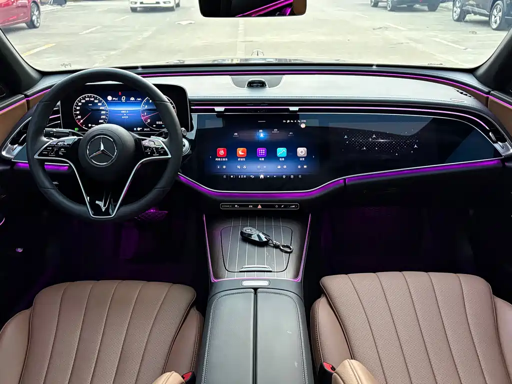 Mercedes-Benz E-Class — миниатюра 10