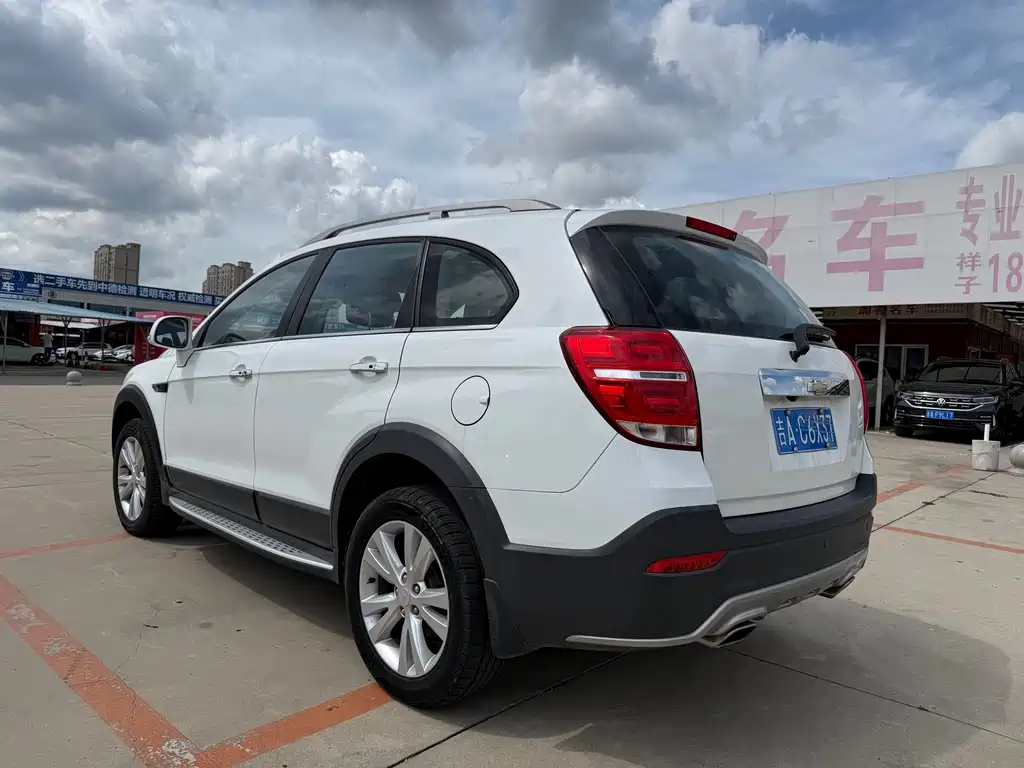 Chevrolet Captiva — миниатюра 6