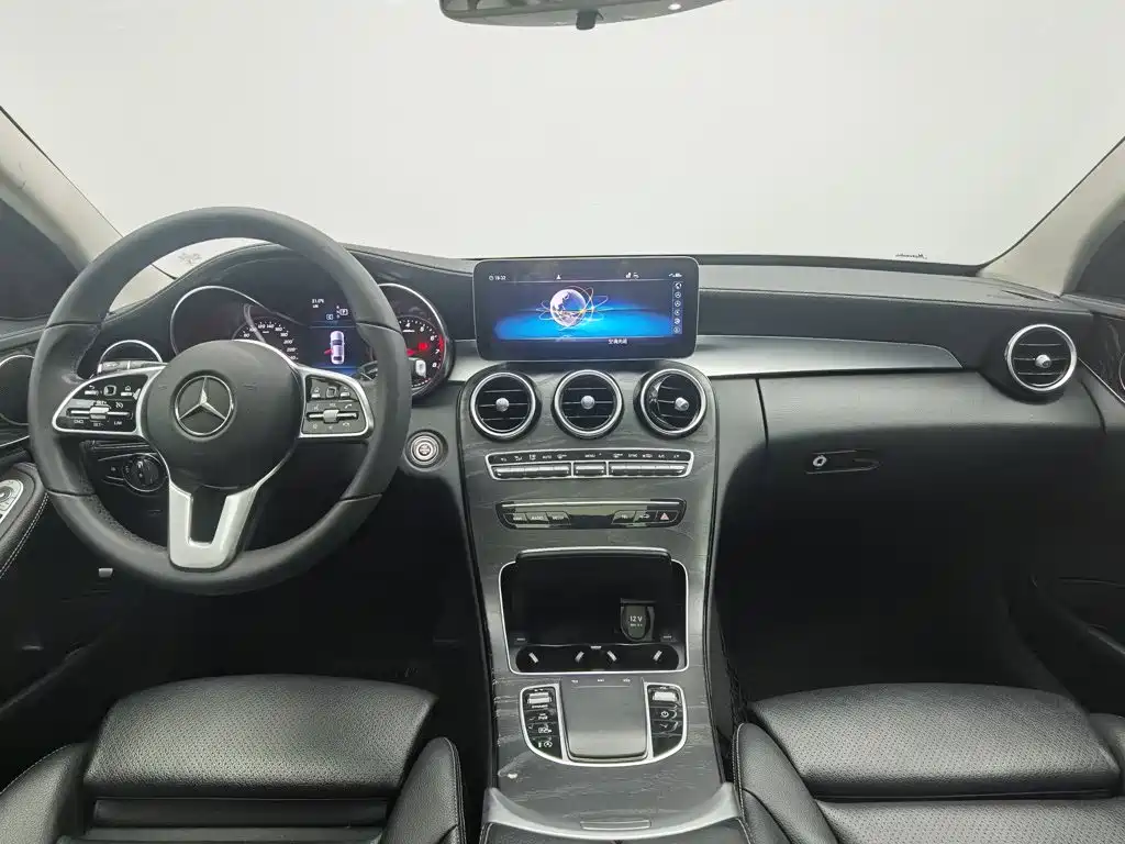 Mercedes-Benz C-Class — миниатюра 5
