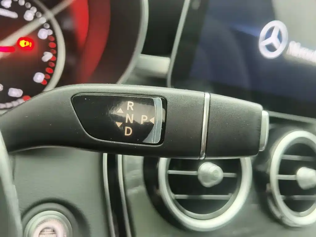 Mercedes-Benz C-Class — миниатюра 13