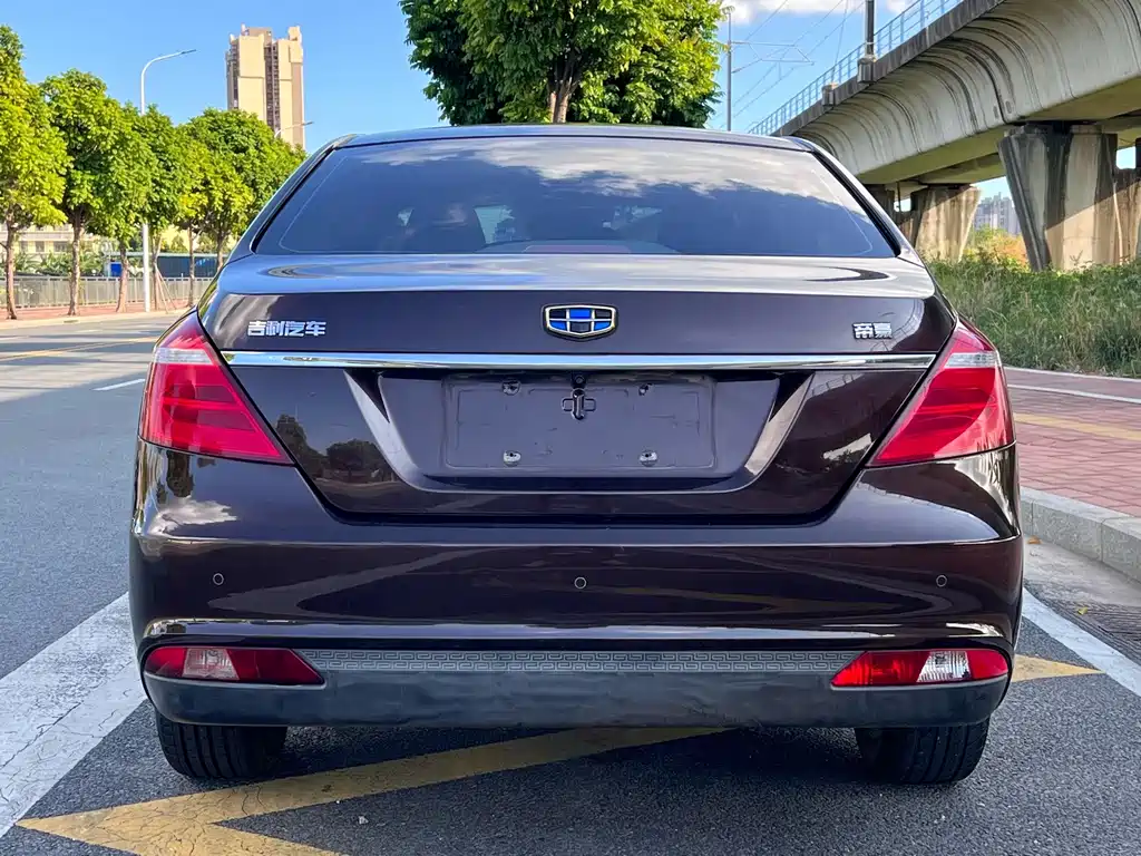 Geely Emgrand — миниатюра 8
