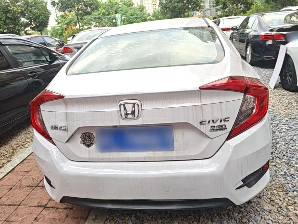 Honda Civic — миниатюра 6