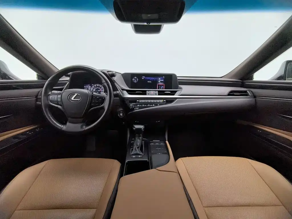 Lexus ES — миниатюра 5