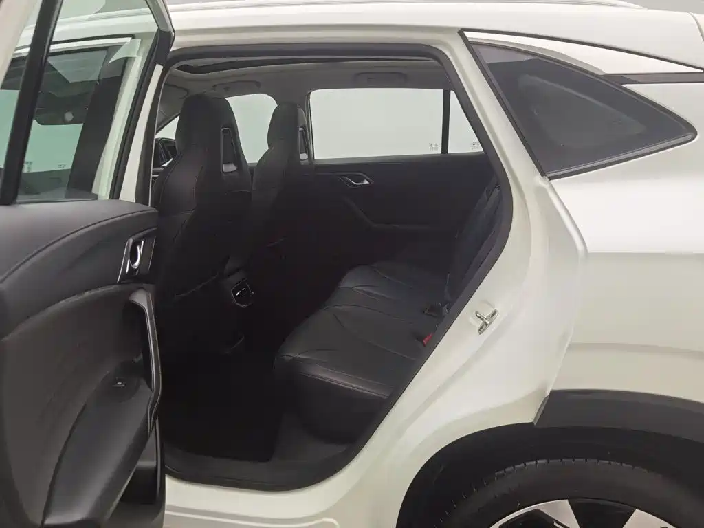 Roewe RX5 — миниатюра 15