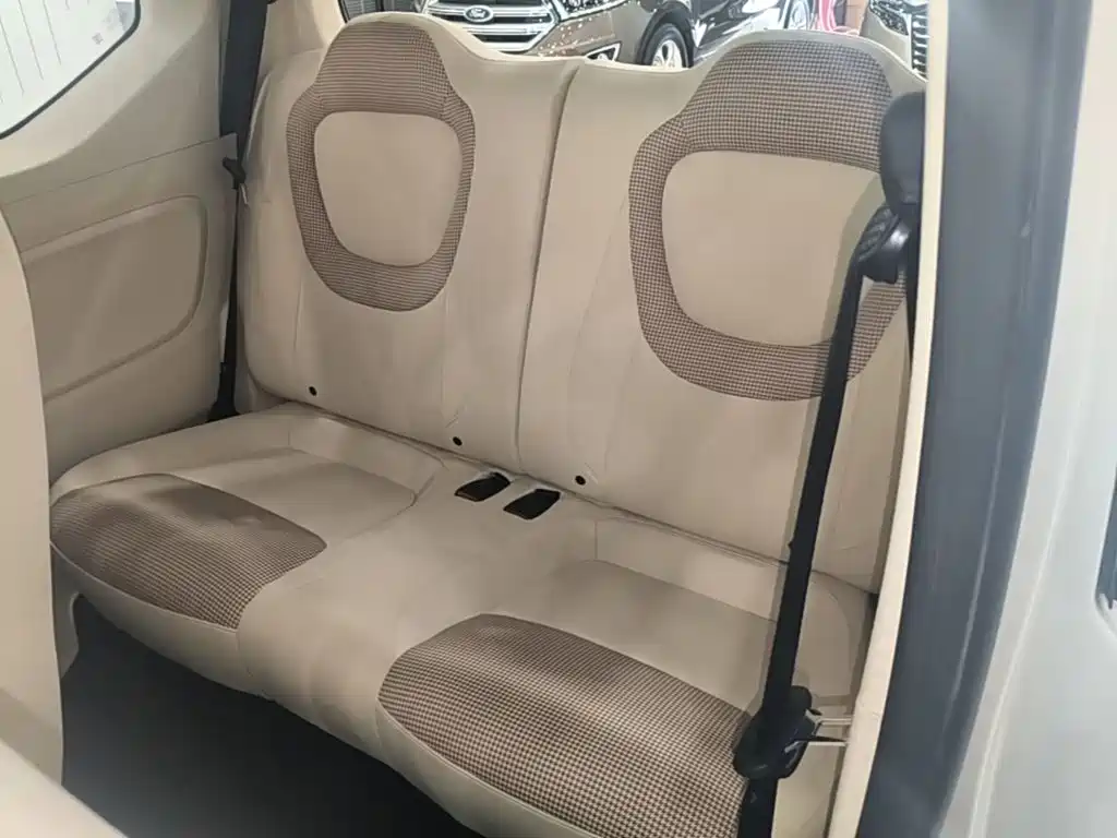 Wuling MINIEV — миниатюра 17