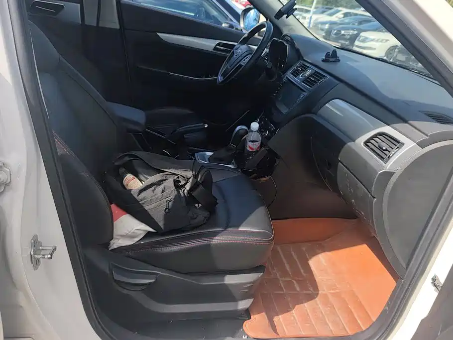 BAIC Senova X55 — миниатюра 8