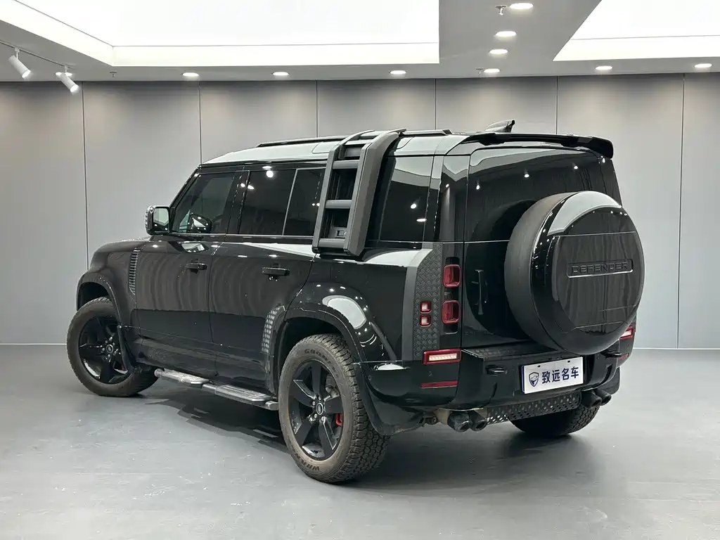 Land Rover Defender — миниатюра 6