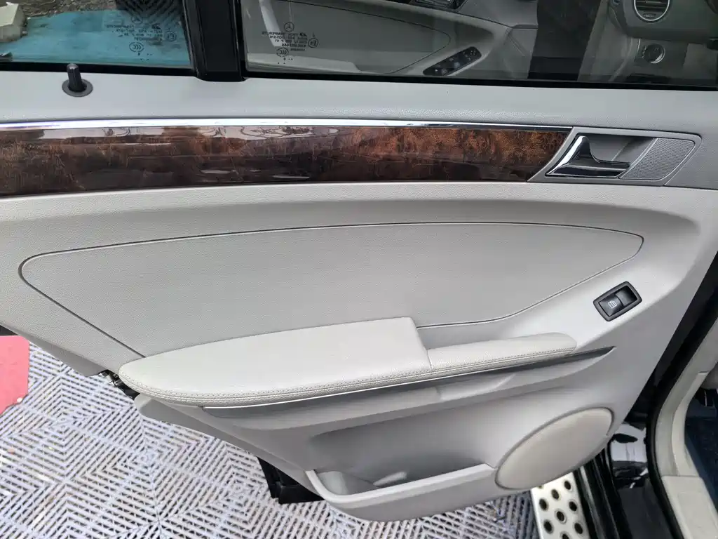 Mercedes-Benz M 2008 ML 500 4MATIC
