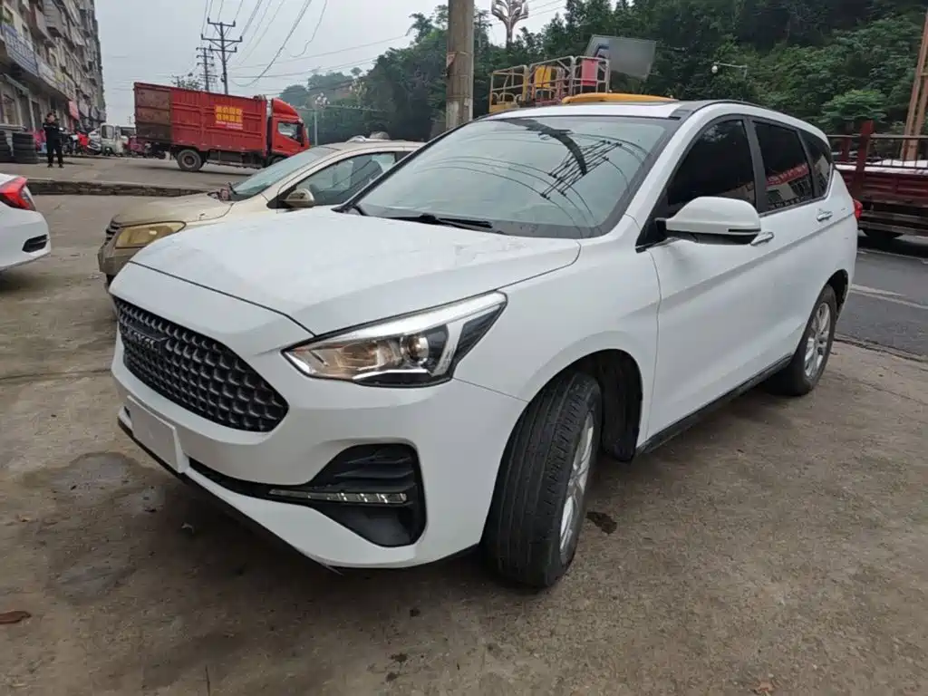 Haval M6