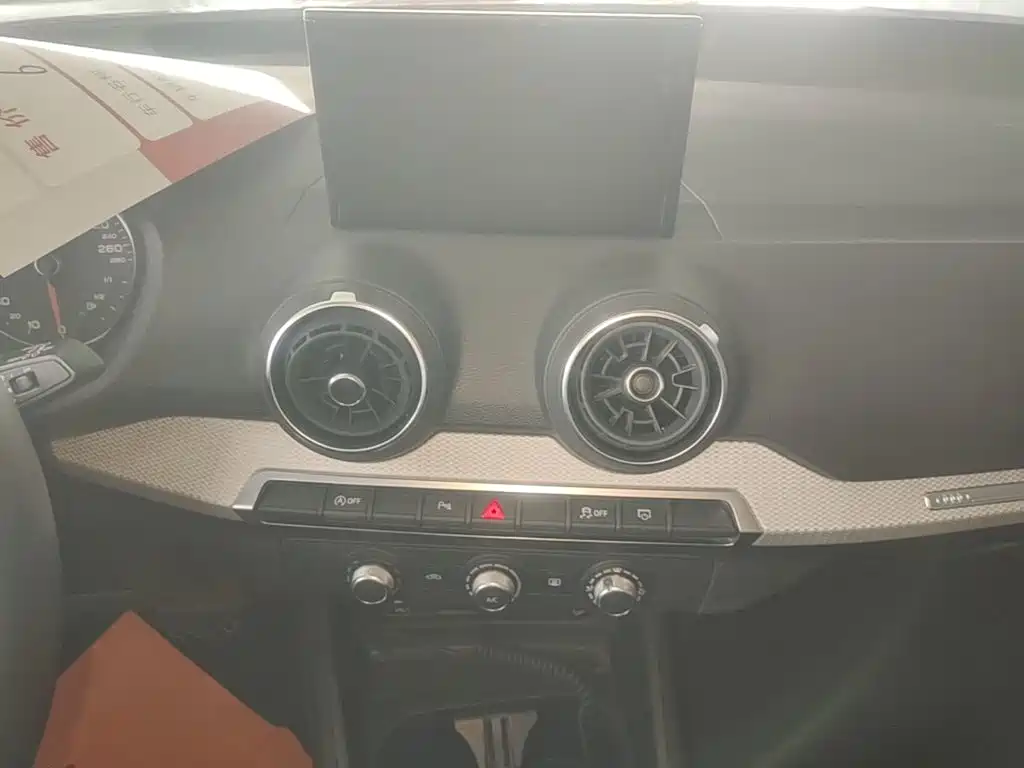 Audi Q2L — миниатюра 13