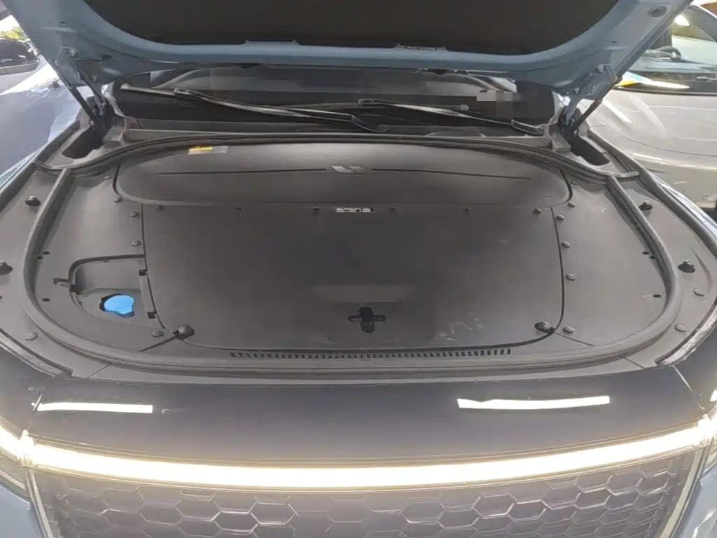 Li Auto Li ONE — миниатюра 20