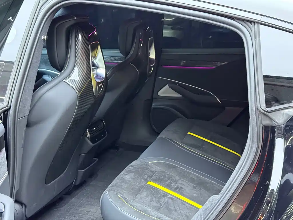 XIAOMI CAR XIAOMI SU7 ULTRA