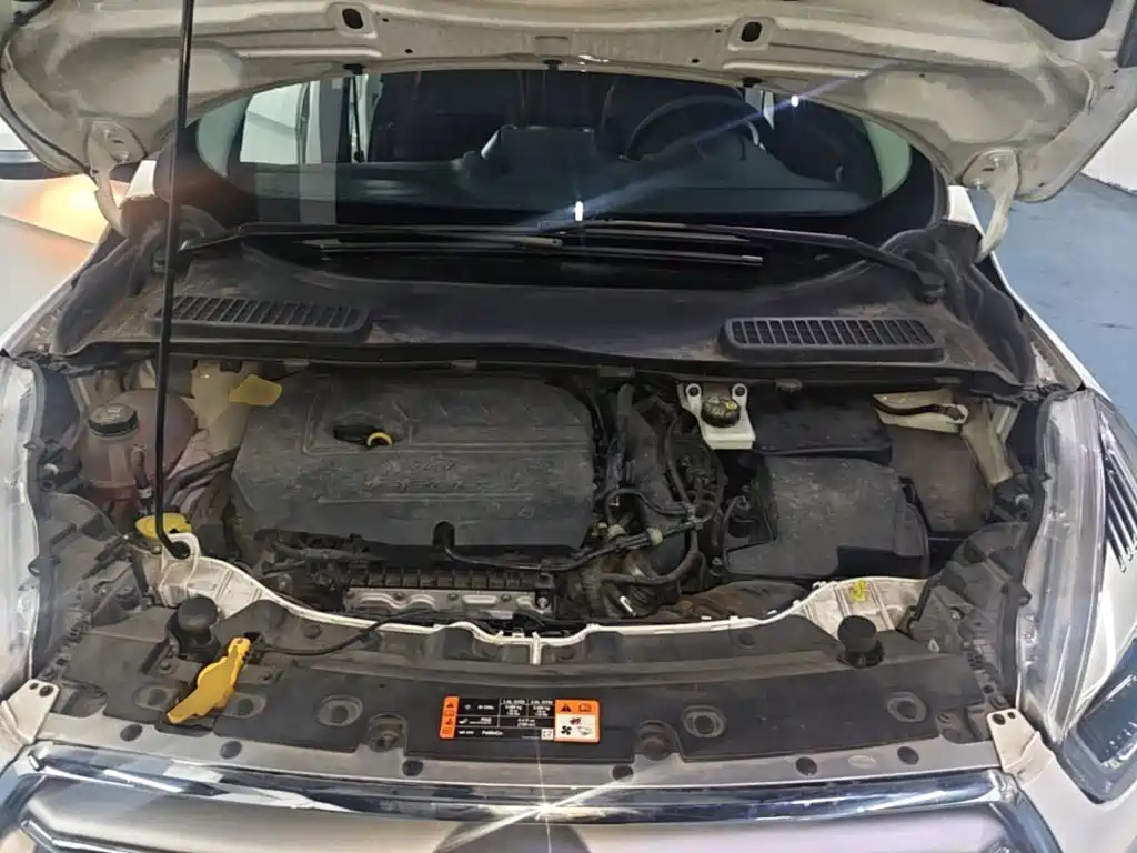 Ford Kuga — миниатюра 20