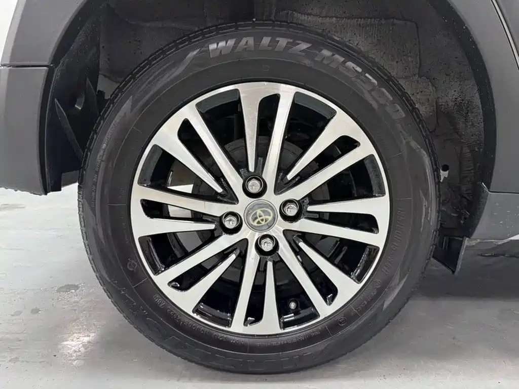 Toyota Yaris L — миниатюра 19