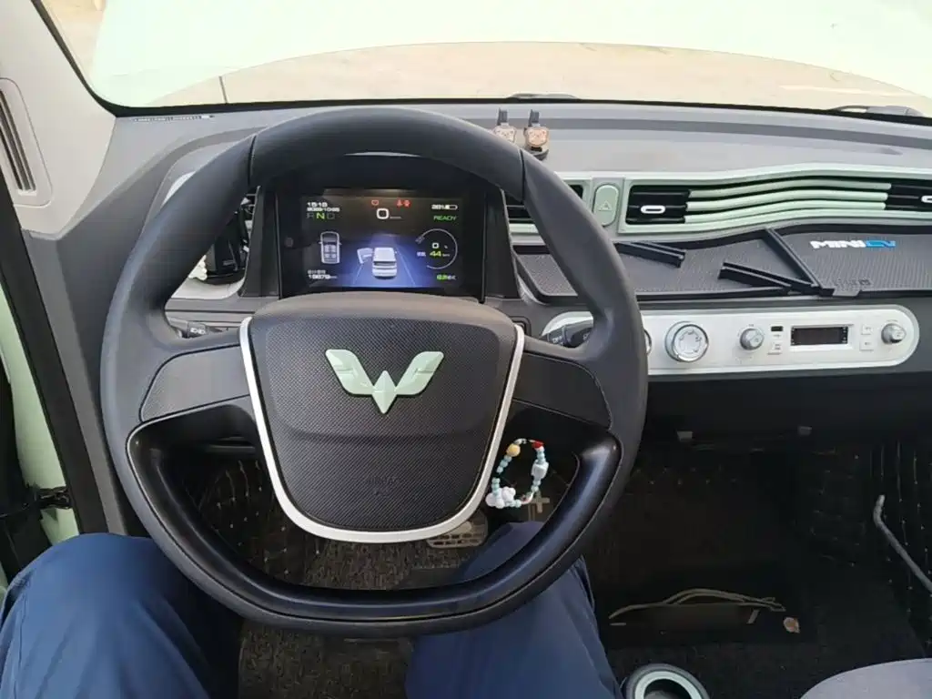 Wuling MINIEV — миниатюра 11