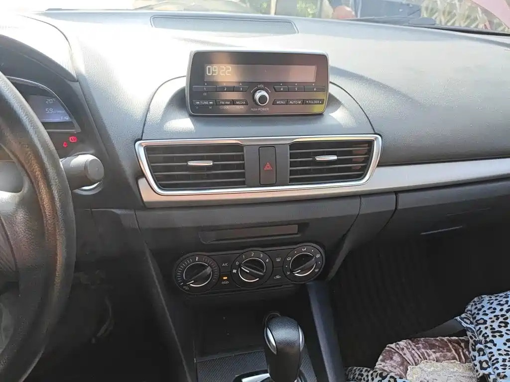 Mazda 3 Axela — миниатюра 9