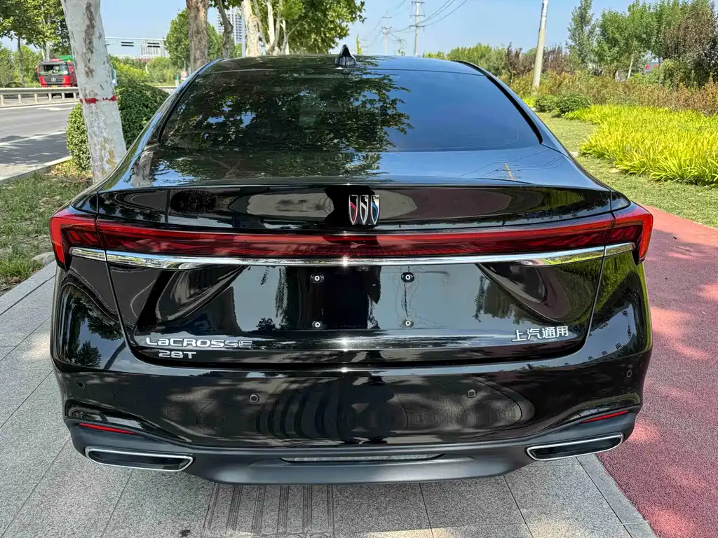 Buick LaCrosse — миниатюра 5
