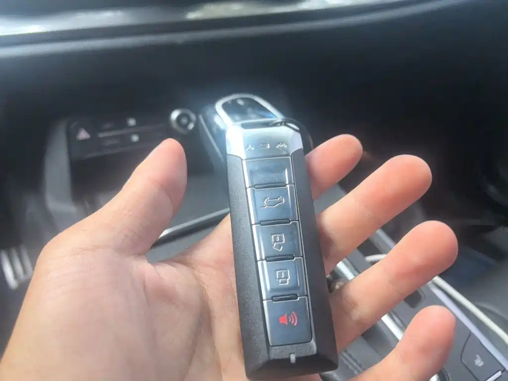 Wey Wey VV5 — миниатюра 9