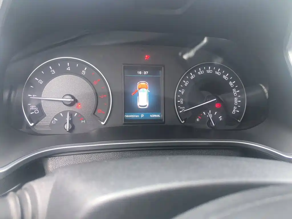 Wey Wey VV5 — миниатюра 12