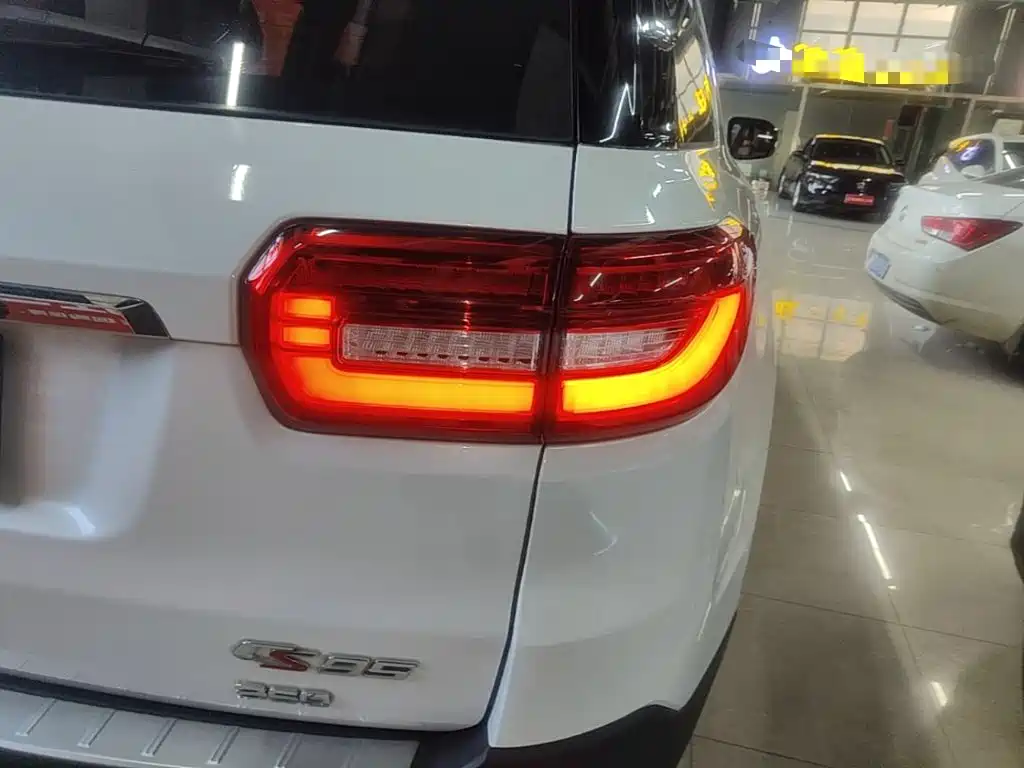 Changan CS95 — миниатюра 8