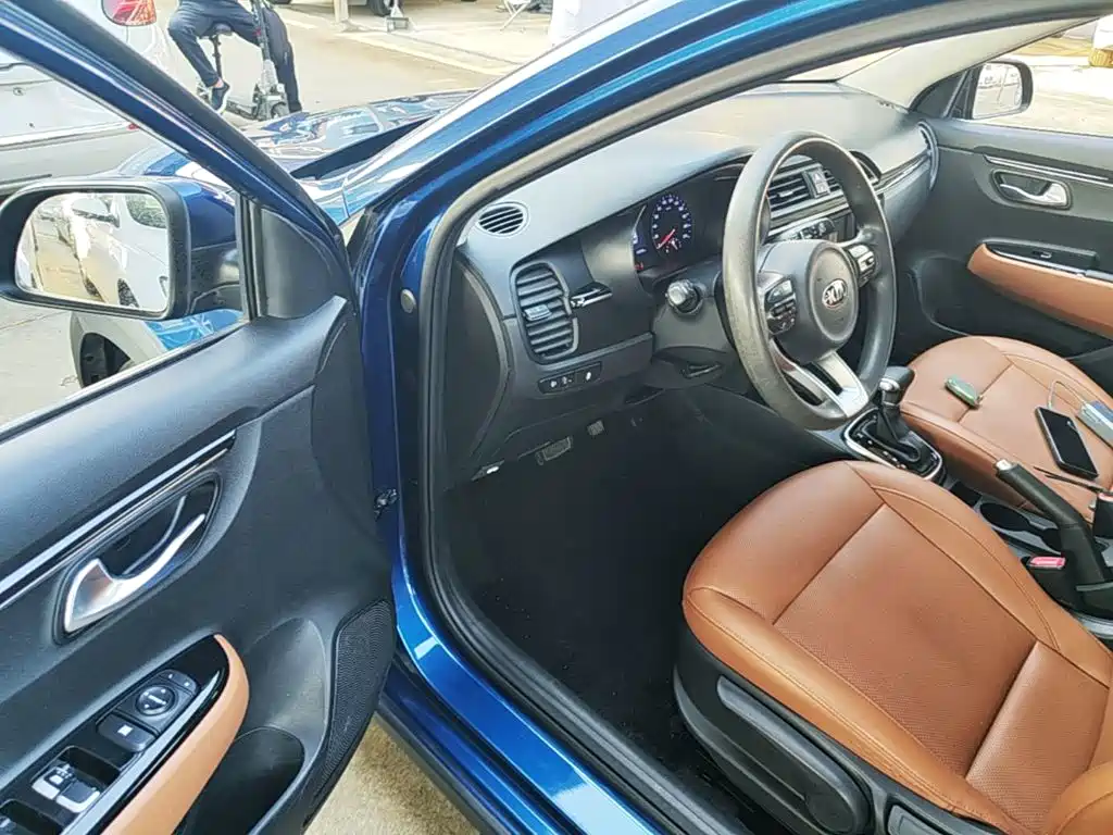 Kia KX Cross — миниатюра 16