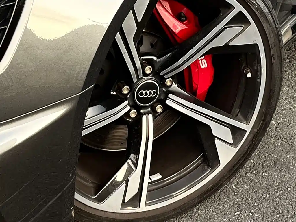 Audi RS 4 — миниатюра 14