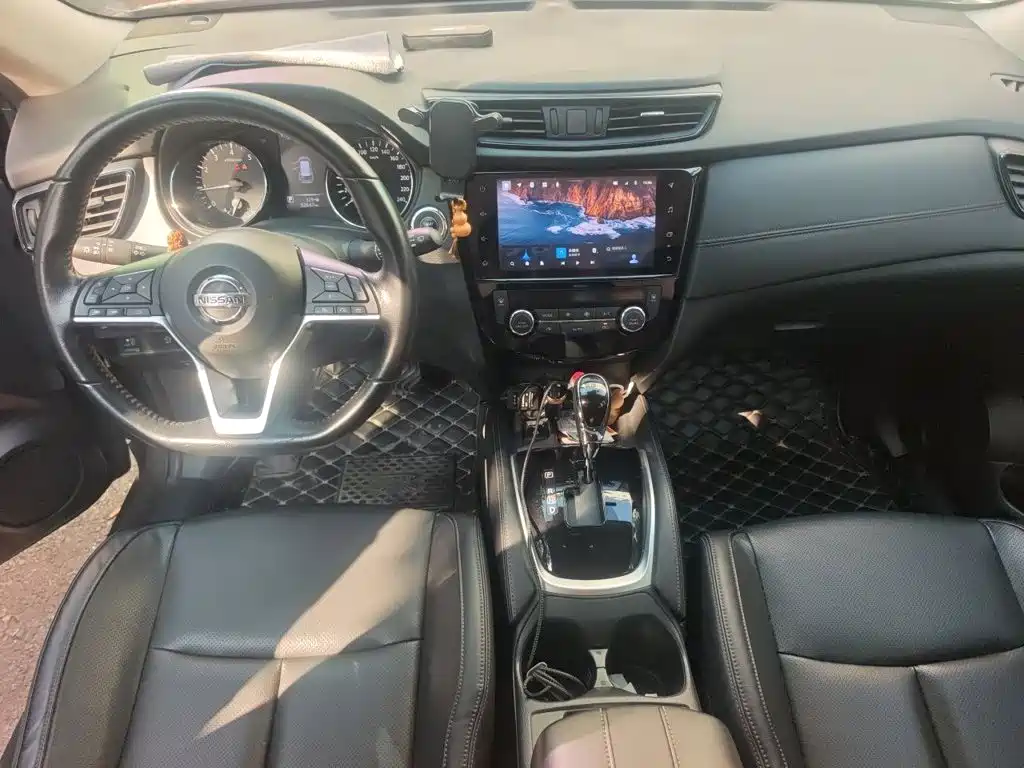 Nissan X-Trail — миниатюра 5