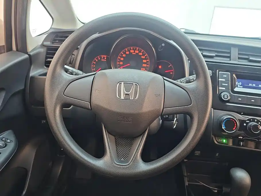 Honda Fit — миниатюра 15