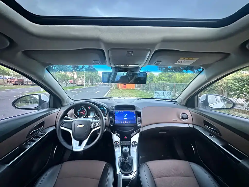 Chevrolet Cruze — миниатюра 18