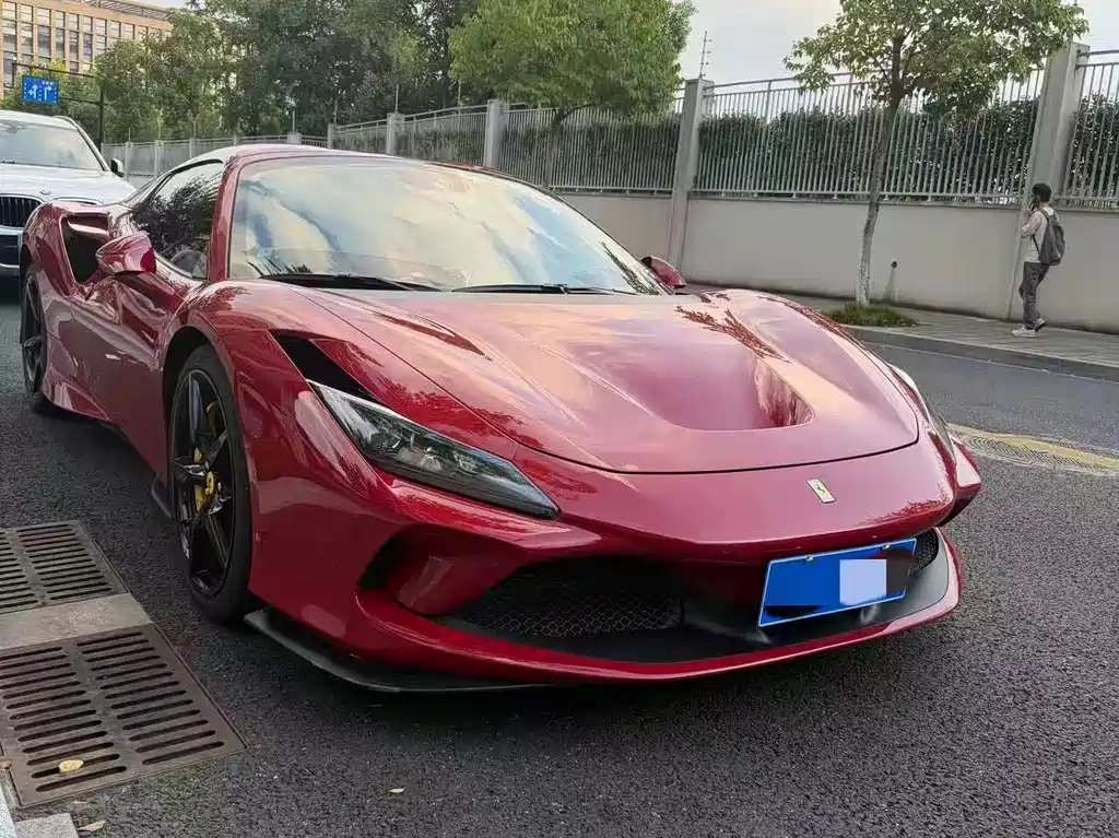 Ferrari F8 — миниатюра 2