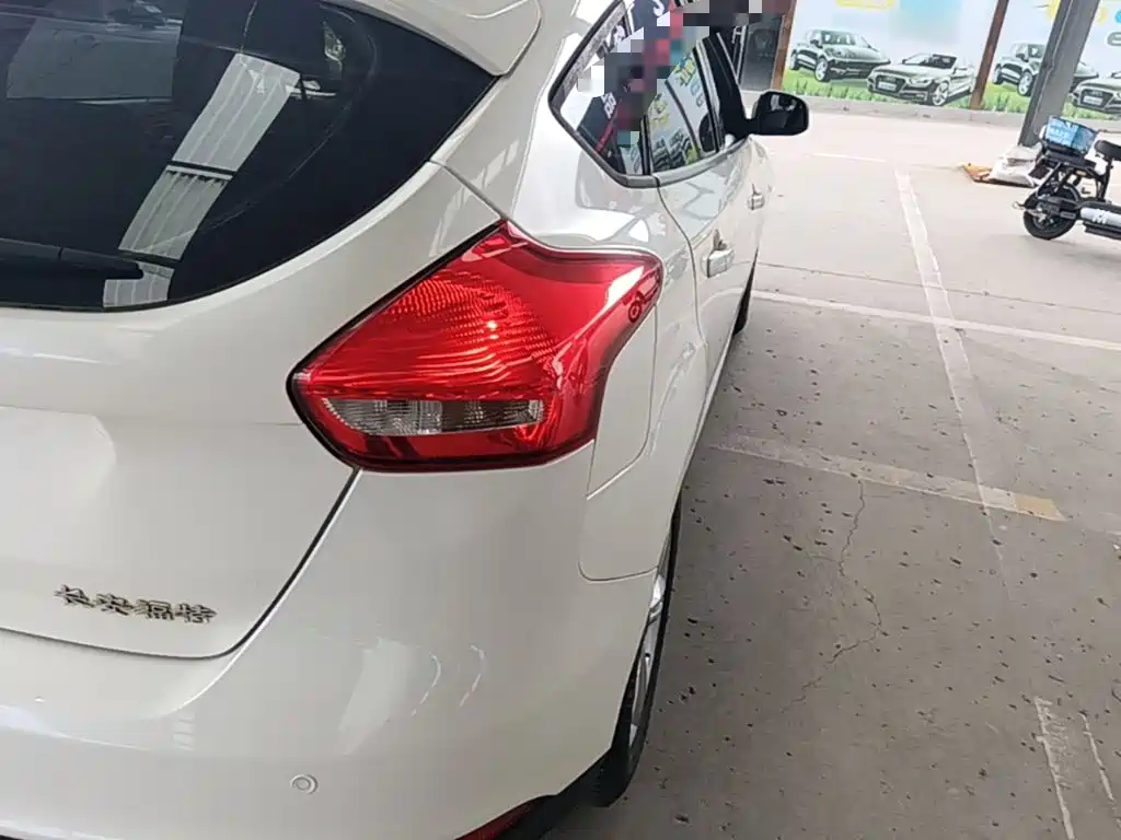 Ford Focus — миниатюра 8