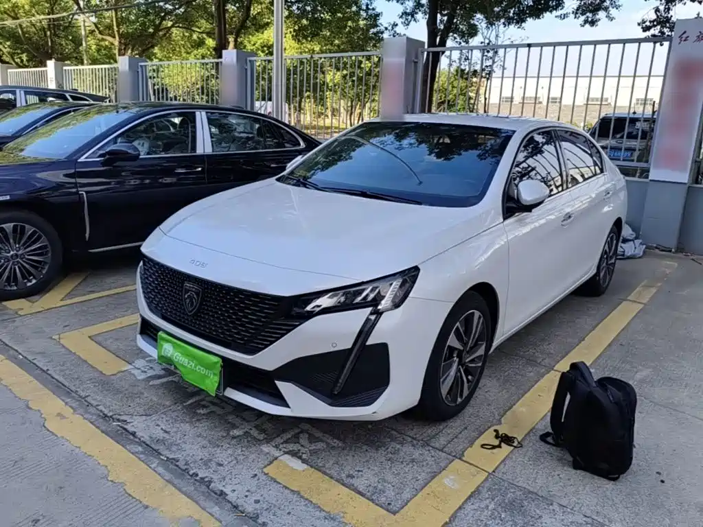 Peugeot 408 — миниатюра 2