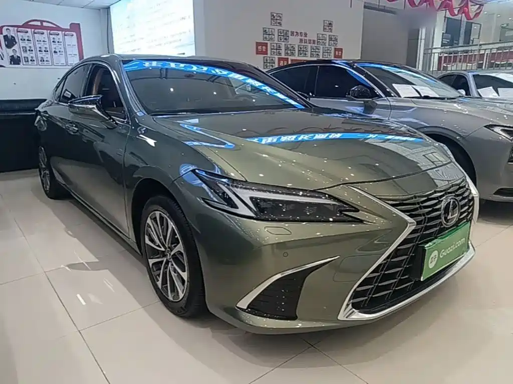 Lexus ES — миниатюра 4