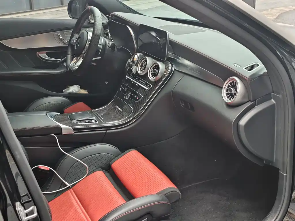 MERCEDES-BENZ C CLASS AMG