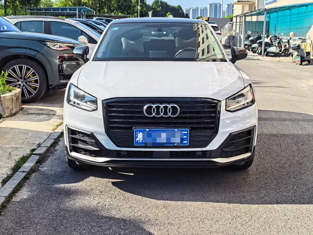 Audi Q2L — миниатюра 2