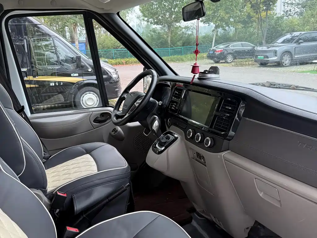 Ford Transit Custom — миниатюра 9