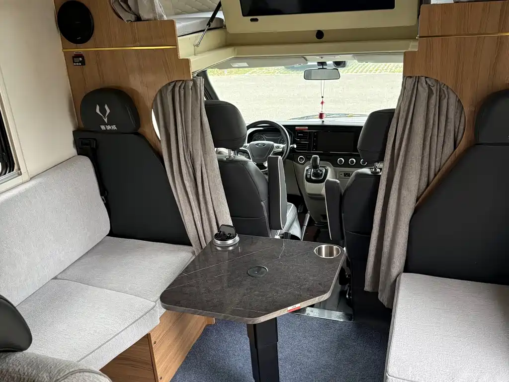 Ford Transit Custom — миниатюра 10