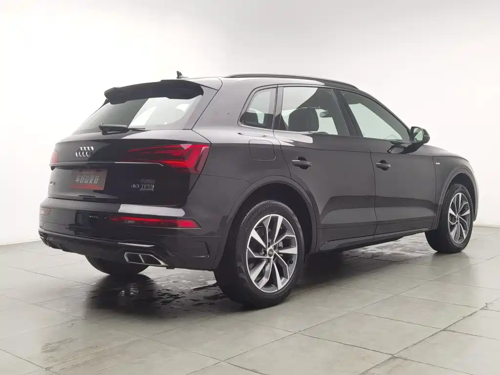 Audi Q5L — миниатюра 2