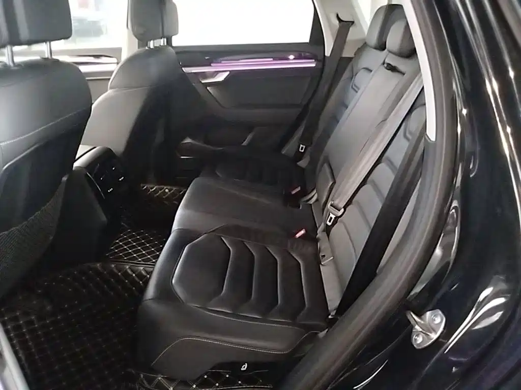 Volkswagen Touareg — миниатюра 17