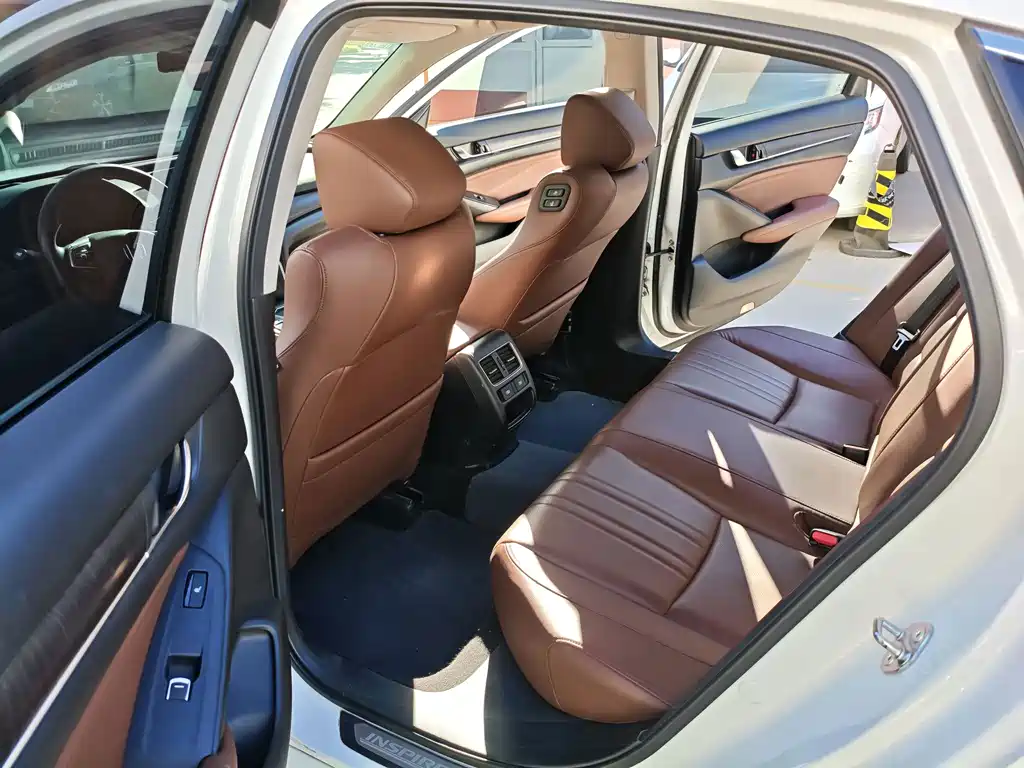 Honda Inspire — миниатюра 11